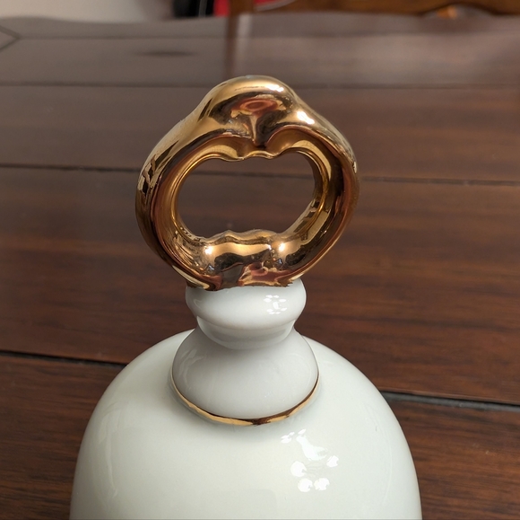 Vintage Ceramic  Currier & Ives "The Snow Storm" Bell - Picture 4 of 5